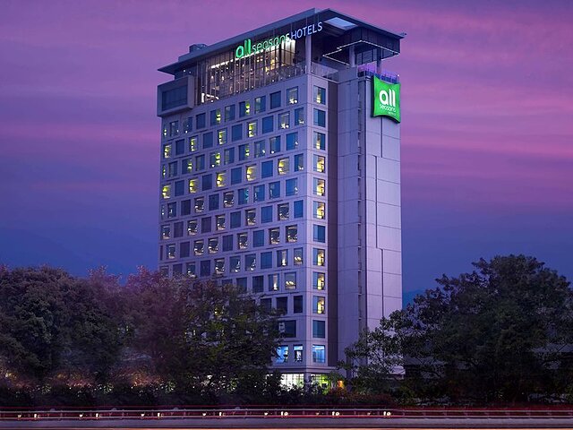 ال اسیسُنز جاکارتا دامرین