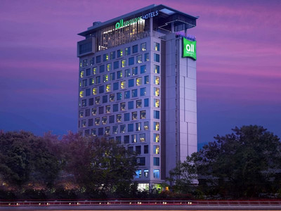 ال اسیسُنز جاکارتا دامرین