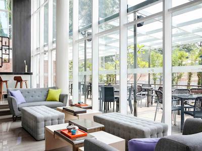 ال اسیسُنز جاکارتا دامرین