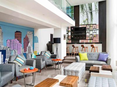 ال اسیسُنز جاکارتا دامرین