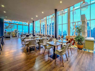 ال اسیسُنز جاکارتا دامرین