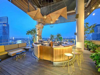 ال اسیسُنز جاکارتا دامرین