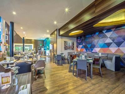 ال اسیسُنز جاکارتا دامرین