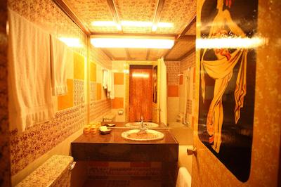 رمان بوتیک هتل