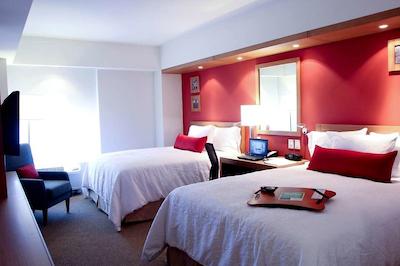 هامپتون این بای هیلتون گوادالاجارا/اکسپو