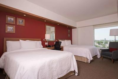 هامپتون این بای هیلتون گوادالاجارا/اکسپو