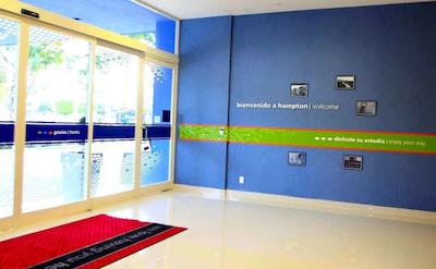 هامپتون این بای هیلتون گوادالاجارا/اکسپو