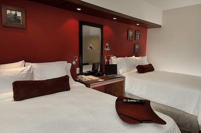 هامپتون این بای هیلتون گوادالاجارا/اکسپو