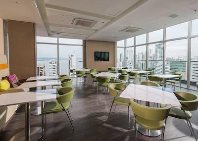 هامپتون بای هیلتون کارتاجنا