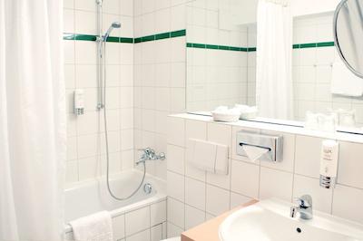 بست وسترن ماکراندر هتل درسدن