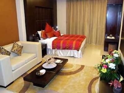 گرند میدوست بر دبی