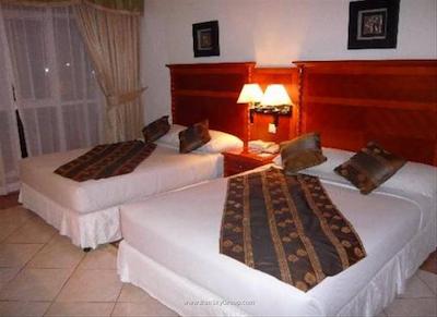 گرند میدوست بر دبی