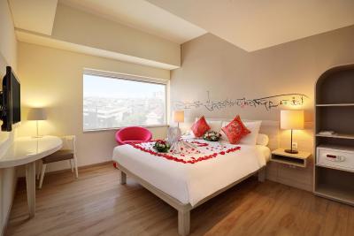 ایبیز استیلز جاکارتا گاجاه مادا