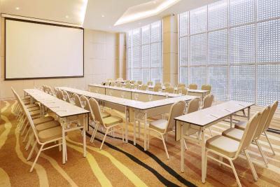 ایبیز استیلز جاکارتا گاجاه مادا