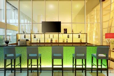 ایبیز استیلز جاکارتا گاجاه مادا