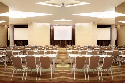 ایبیز استیلز جاکارتا گاجاه مادا