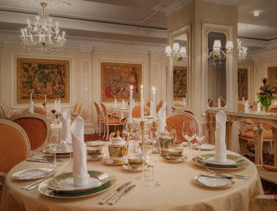 د اآفیشیال استیت هرمیتاژ هتل