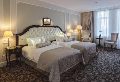 د اآفیشیال استیت هرمیتاژ هتل