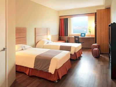 ایبیز والپاریسُ