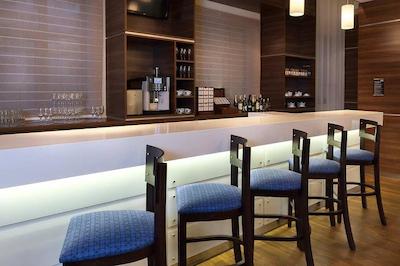 هامپتون بای هیلتون سامارا