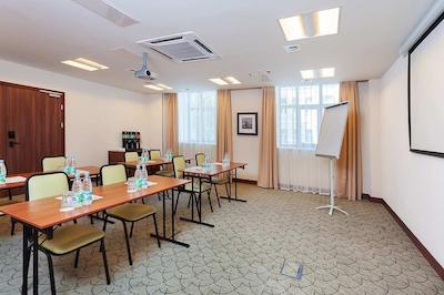 هامپتون بای هیلتون سامارا