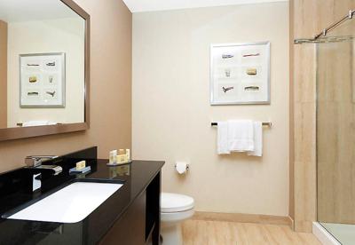 کورتیارد منتریل دونتون