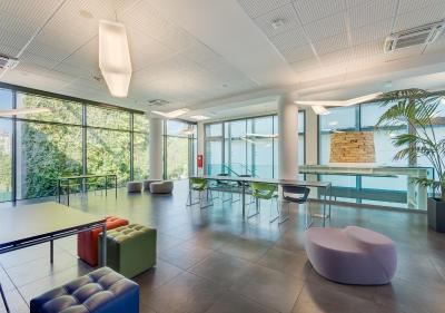 کمپلوز گوست بننیا