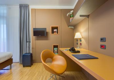 کمپلوز گوست بننیا