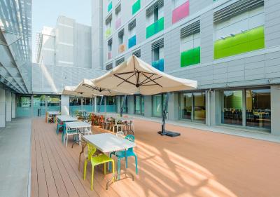 کمپلوز گوست بننیا