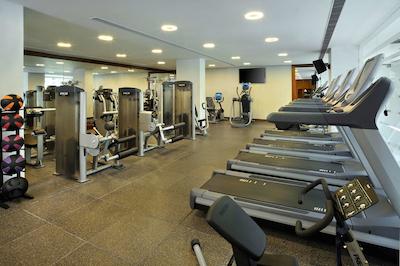 هیلتون بانگالر امباسی گولف لینکز