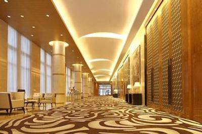 دوبلتری بای هیلتون هانگزهو ایست