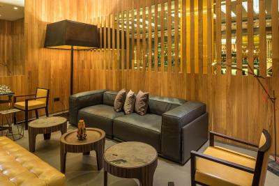 اُ منت لوکسوری بوتیک هتل