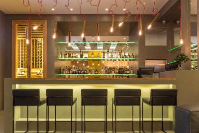 اُ منت لوکسوری بوتیک هتل