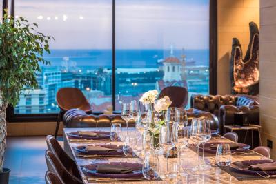 اُ منت لوکسوری بوتیک هتل