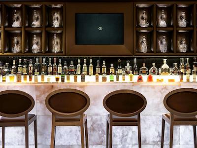 رادیسن هتل کنفرنس سنتر کالگاری آیرپرت