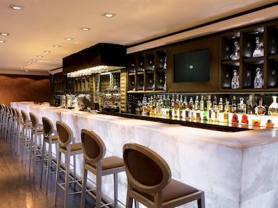 رادیسن هتل کنفرنس سنتر کالگاری آیرپرت