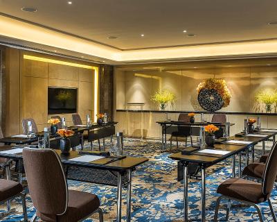 فور اسیسُنز شنزهن