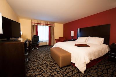 هامپتون بای هیلتون چیلیواک بک