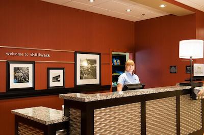 هامپتون بای هیلتون چیلیواک بک