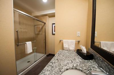 هامپتون بای هیلتون چیلیواک بک