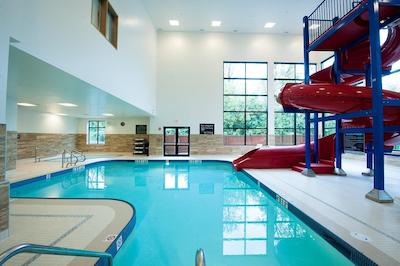 هامپتون بای هیلتون چیلیواک بک