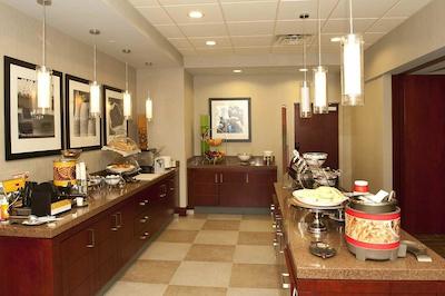 هامپتون این بای هیلتون ترنتو/برامپتون