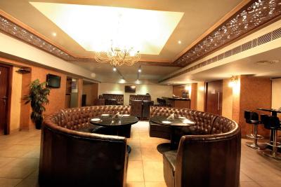 بست وسترن اشکا