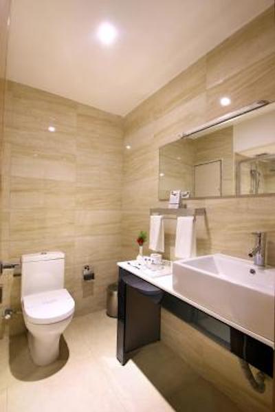 بست وسترن اشکا