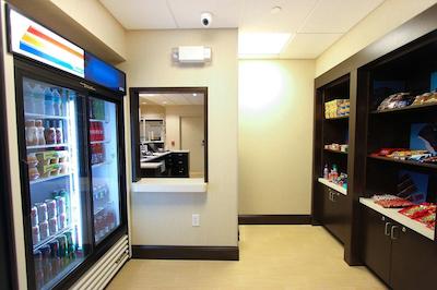 هامپتون این اند سویتز اُکالا