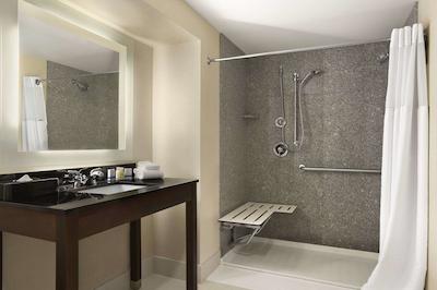 وینگات بای ویندهام بیسمارک