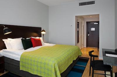 الیت هتل ایدئون