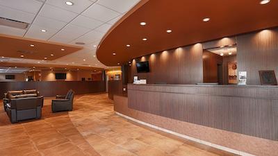 بست وسترن پلاس بادورست هتل اند سویتز