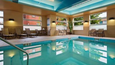 بست وسترن پلاس بادورست هتل اند سویتز