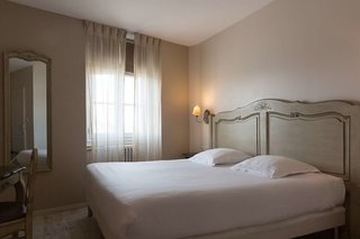 L’Hotel des Poemes de Chartres